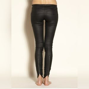 Quiksilver Ankle Zippers Sheath Leggings in Oiled Black size 26